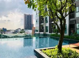 Rhythm sukhumvit 36 two bedrooms
