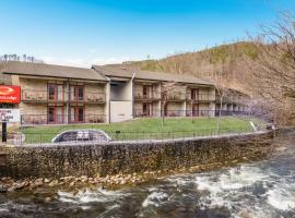 Econo Lodge Inn & Suites on the River, hotel in Gatlinburg
