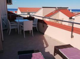 GOLDEN VIEW - moderan apartman