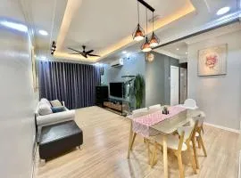 Medina Homestay Batu Burok Beach