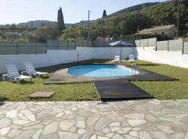 Corfu Twins Villa, hotel with parking in Gardeládes