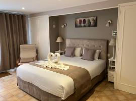 Hôtel de la Côte Fleurie, hotel dicht bij: Luchthaven Deauville - Normandie - DOL, Deauville