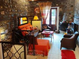 Luxury Residence Jenny, hotel com estacionamento em Palaios Agios Athanasios