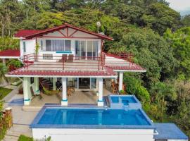 Villa La Vista of Panama City and magestical mountains from infinity pool, hotel in Cerro Azul