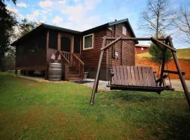 Smoky Hollow Outdoor Resort - Log Cabin