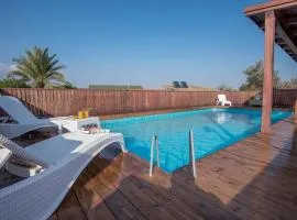 סוויטות פנינת המעיינות- מתחם יוקרתי בלב עמק המעיינות עם שקט מוחלט בריכה מפנקת וגקוזי בכל סוויטה