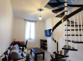 La vie en blanc et noir Maisons-Laffitte, self catering accommodation in Maisons-Laffitte