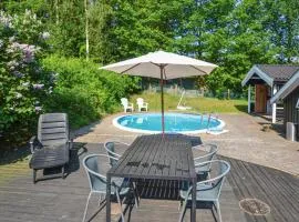 Awesome Home In Glesborg With Sauna