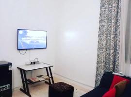 Lux Suites Gichanga Studio Apartments, помешкання для відпустки у місті Ньялі