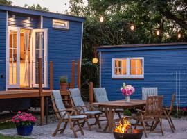 Tinyhouse am Obsthain, loma-asunto kohteessa Poseritz