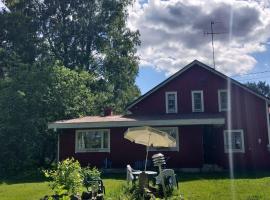 Hideaway for holiday season, hot tube, two saunas, hotel s vířivkou v destinaci Hämeenlinna