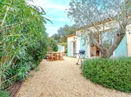 Pretty air-conditioned house with flower garden