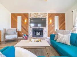 Bright New Beach House with In- Law Suite -- 2 blocks to beach!