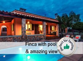 Finca Feliz mit Meerblick, Pool, W-lan & Parkplatz, Hotel in Bunyola