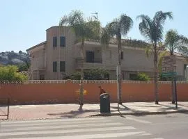 Casa Hurtado de Mendoza pequeña