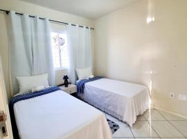 Residencial Cristina's-Apartamentos de 2-3 Quartos equipados com WiFi Garagem-Excelente Localização, alojamento para férias em Lages