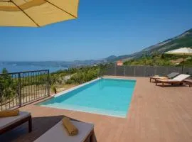 Villa Katoikia Dio by Villa Plus