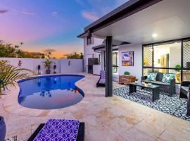 Yardarm - Luxurious Holiday Home, počitniška hiška v mestu Banksia Beach