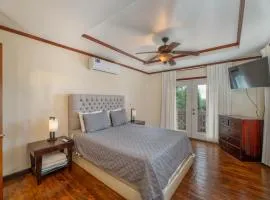 Exclusive Full House near Beaches & Downtown