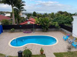 Villa avec piscine au centre de la rivière, chata v destinácii Saint-Louis