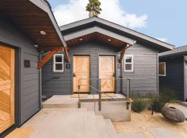 Shortboard Room includes Queen Bed, φθηνό ξενοδοχείο σε Stinson Beach