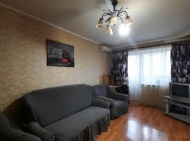 Трехкомнатная квартира улица Большая Морская 57, hotel i Mykolaiv