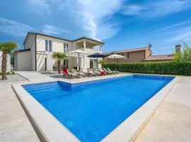 Villa Domenica with pool