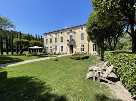 Chateau Talaud, homestay di Loriol-du-Comtat