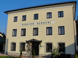 Hotel Pension Herbert, hotel poblíž významného místa Affront Theater Salzburg, Salcburk