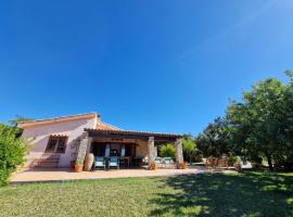 Villa del Carrubo a due passi dal mare di Cefalù, holiday rental in Collesano