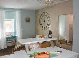 moderne Ferienwohnung, Hotel in Meran