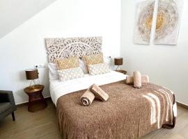 Hostal El Caprichito Marbella, maison d'hôtes à Marbella