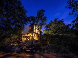 Hôtel du Domaine Casanghjulina, hotel u gradu Porto-Vekjo