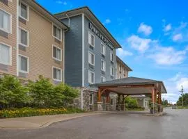 Days Inn & Suites by Wyndham Lindsay