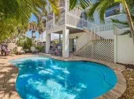 Island Hideaway East: 5 Minute Walk to Beach, Private Pool by Anna Maria Life Vacation Rentals