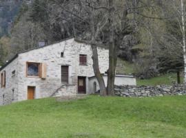 Maiensäss La Scera Val Poschiavo, casa o chalet en Angeli Custodi