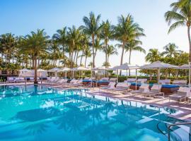 The St. Regis Bal Harbour Resort, üdülőközpont Miami Beachben