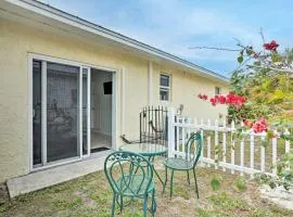 Pet-Friendly Jensen Beach Gem - 3 Mi to Ocean!