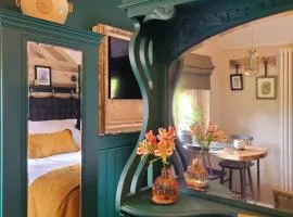 Kettle Tree Cabin