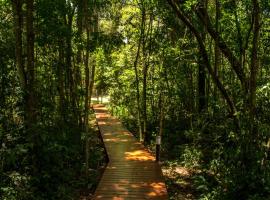 Viesnīca ar baseinu Momora distrito selva pilsētā Santa Ana