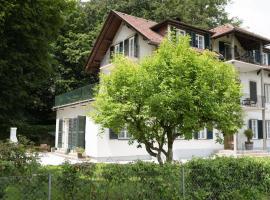Villa Schwertführer: Velden am Wörthersee şehrinde bir otel
