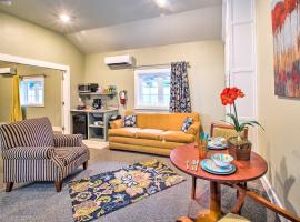 Steps to Branson Landing Cozy Downtown Cottage!