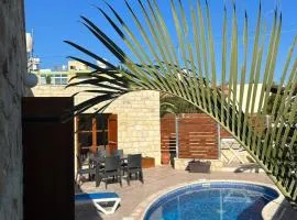 Fontana Traditional House
