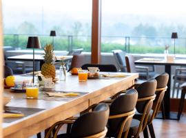 Hotel Horizon Wellness & Spa Resort - Best Western Signature Collection، فندق في فاريزي