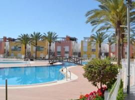 Atico con Jacuzzi Las Marinas Vera，維拉的飯店