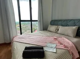 A2404 Platino 2BR ParadigmMall Netflix By STAY