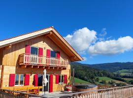 Bergchalet am Waldrand - Pool, Sauna & Kamin, ξενοδοχείο σε Pöllauberg