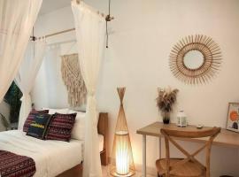 V Boho Home 3Bedroom 7-8Pax Eco Majestic Semenyih, self-catering accommodation in Beranang