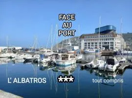 L' ALBATROS vue sur le port