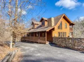 The Wildlife Lodge - GREAT LOCATION! CLOSE TO TANGER OUTLETS! cabin